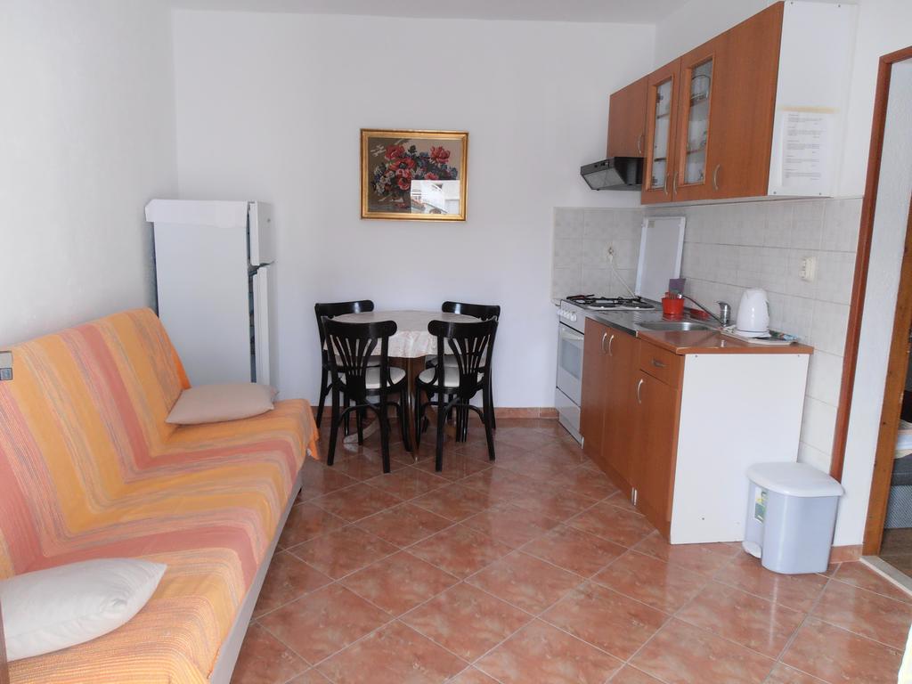 Apartment Perovic Baška Voda Eksteriør bilde