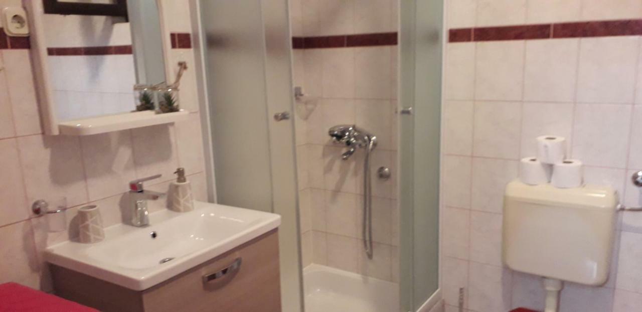 Apartment Perovic Baška Voda Eksteriør bilde